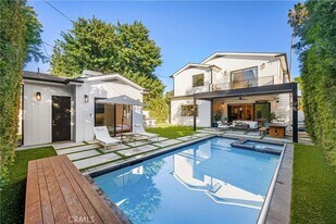 4543 Lennox Ave in Los Angeles, CA - Building Photo