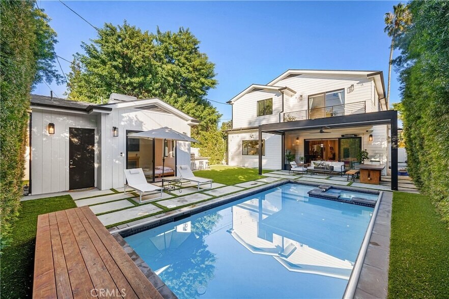 4543 Lennox Ave in Los Angeles, CA - Building Photo