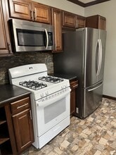 243 E 30th St, Unit 243 in Erie, PA - Foto de edificio - Building Photo