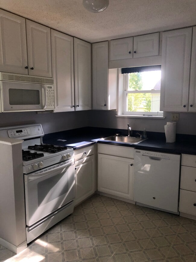 6959 Pernod Ave in St. Louis, MO - Foto de edificio - Building Photo