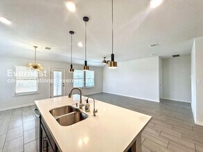 12002 Benetto Aly in San Antonio, TX - Building Photo - Building Photo