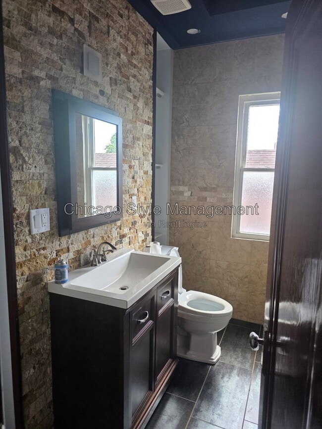 property at 9517 S Escanaba Ave