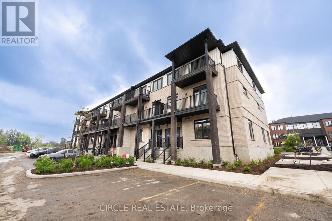 53 Thatcher Dr in Guelph, ON - Building Photo