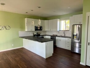 1276 S Nahale Pl in Lahaina, HI - Foto de edificio - Building Photo