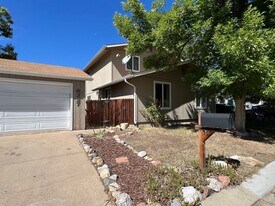 6327 W 93rd Ave in Westminster, CO - Building Photo