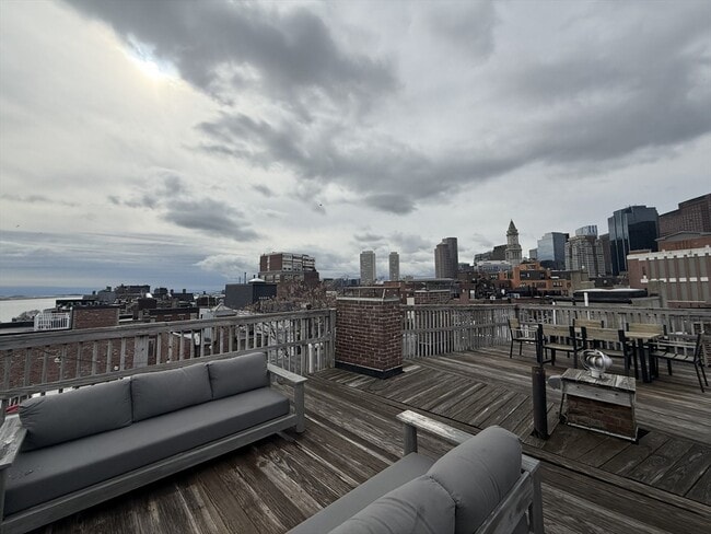 21 Moon St in Boston, MA - Building Photo - Building Photo