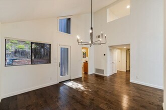 4107 Pine Hollow Rd in Calabasas, CA - Building Photo - Building Photo