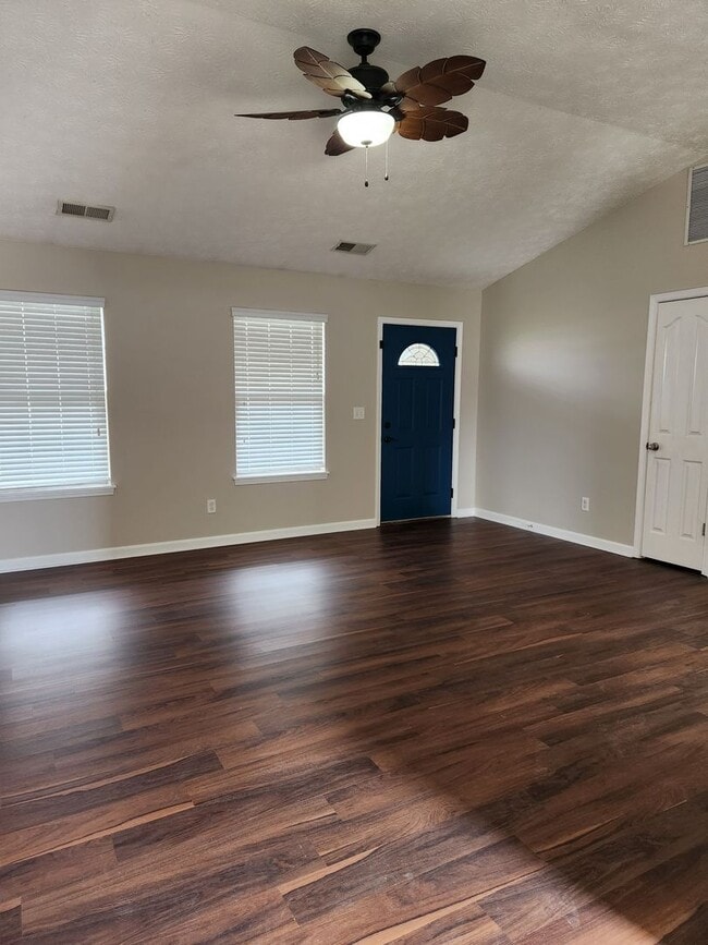 12115 Pinta Pl in Sellersburg, IN - Building Photo - Building Photo