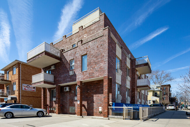 2138 Bath Ave in Brooklyn, NY - Building Photo - Building Photo