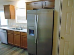 9208 Rowlands Sayle Rd in Austin, TX - Building Photo - Building Photo