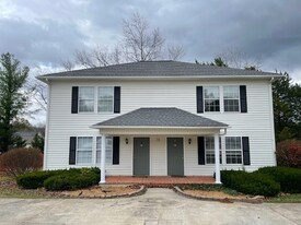 140 Alcorn St in Cookeville, TN - Building Photo