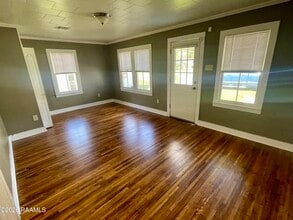 135 Oswald St in Breaux Bridge, LA - Building Photo - Building Photo