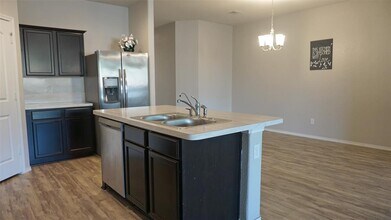 6139 Purple Iris St in Park Row, TX - Building Photo - Building Photo