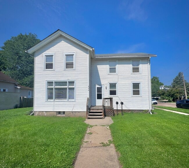 property at 324 N Union St