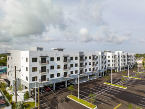 Davie 1 Apartments in Fort Lauderdale, FL - Building Photo - Building Photo