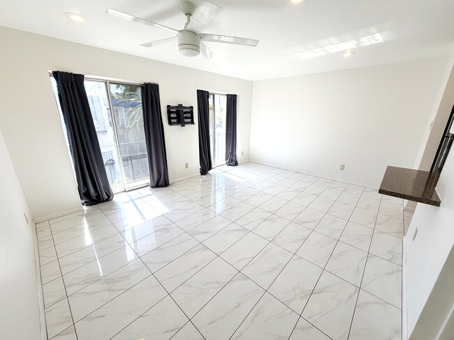 1016 E Osborn Rd, Unit F in Phoenix, AZ - Building Photo - Building Photo