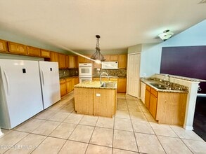 76466 Longleaf Loop in Yulee, FL - Foto de edificio - Building Photo