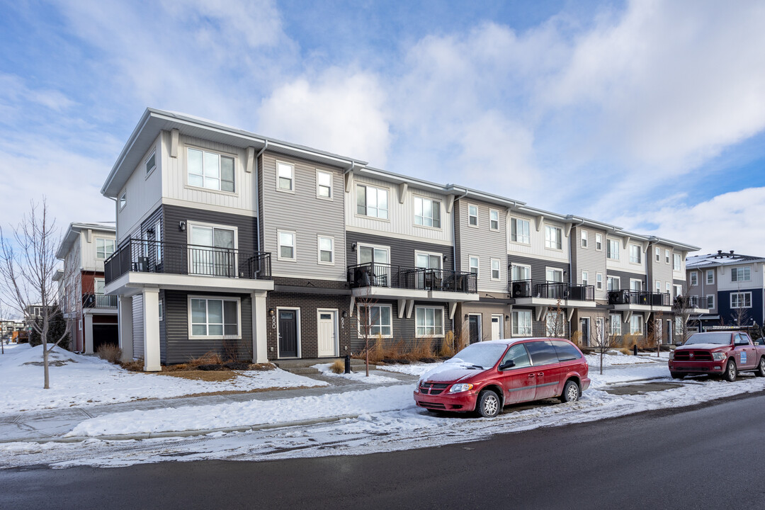 Novella Townhomes in Calgary, AB - Building Photo