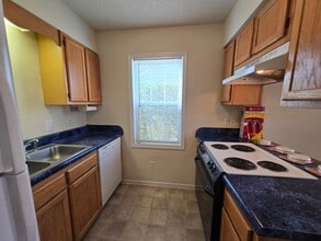 207 Oakwood Ln in Elizabeth City, NC - Building Photo - Building Photo