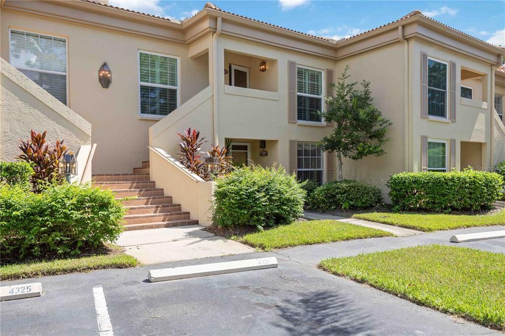 4321 Longmeadow in Sarasota, FL - Building Photo