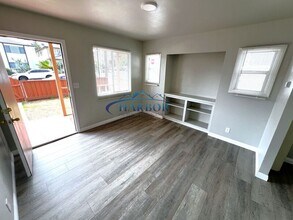 782-786 W 18th St in Los Angeles, CA - Building Photo - Building Photo