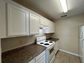 2720 Camelot Dr in Laredo, TX - Building Photo - Building Photo