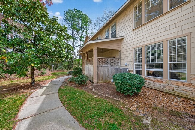 property at 65 Scarlet Woods Ct