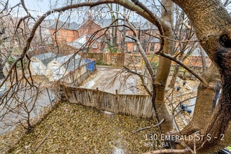 130 Emerald St S in Hamilton, ON - Building Photo - Building Photo