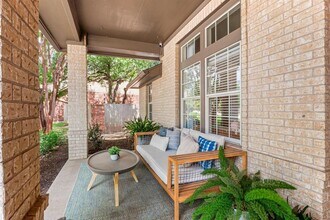 5104 Jacobs Creek Ct in Austin, TX - Building Photo - Building Photo