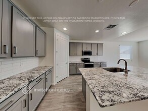 35823 W Santa Monica Ave in Maricopa, AZ - Foto de edificio - Building Photo