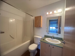 238-238 Selby St in Nanaimo, BC - Building Photo - Building Photo