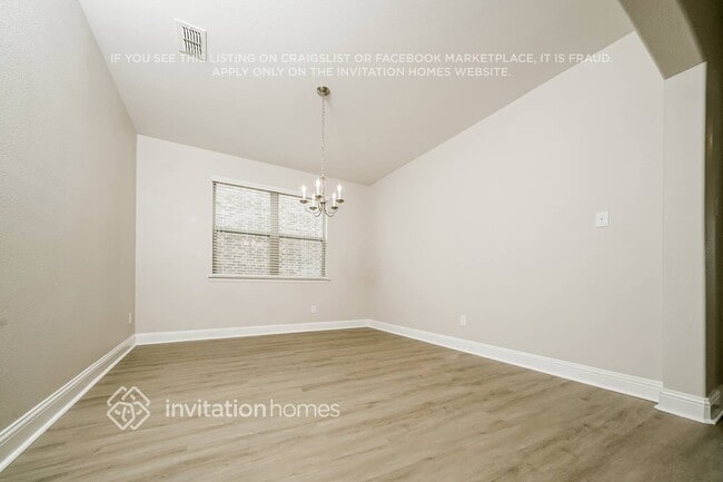 1604 Ranch Trail Rd in Aubrey, TX - Building Photo - Building Photo