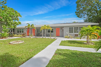 4920 York St in Cape Coral, FL - Foto de edificio - Primary Photo