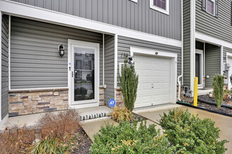130 Maple Run Dr in York, PA - Building Photo - Building Photo