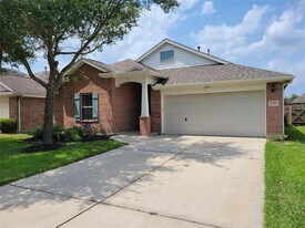 6110 Moran Crest Dr in Spring, TX - Building Photo