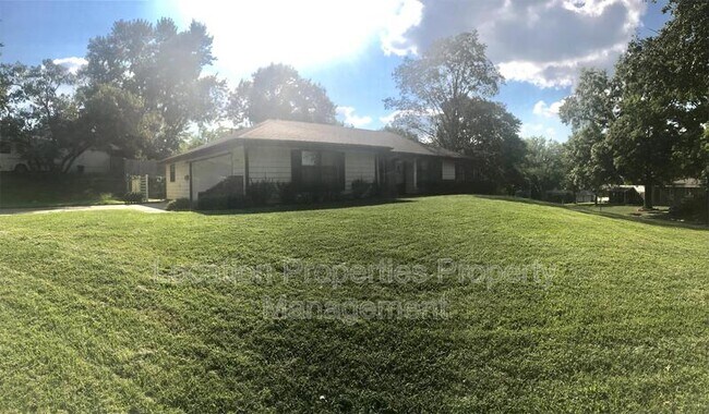 2503 Missouri St in Lawrence, KS - Building Photo - Building Photo