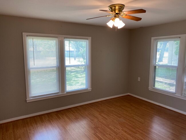 1741 W Frey St in Stephenville, TX - Building Photo - Building Photo