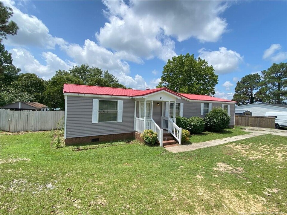 43 Englewood Cir in Sanford, NC - Building Photo