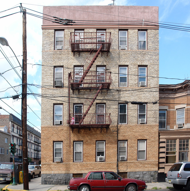 Overlook Terrace North in West New York, NJ - Foto de edificio - Building Photo