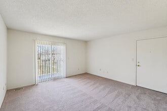 Bridgewood Apartments in Flat Rock, MI - Building Photo - Building Photo