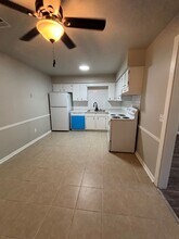 145 Becky St in Hinesville, GA - Foto de edificio - Building Photo