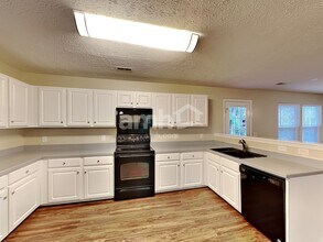 136 Trail Ridge Way in Hendersonville, TN - Building Photo - Building Photo