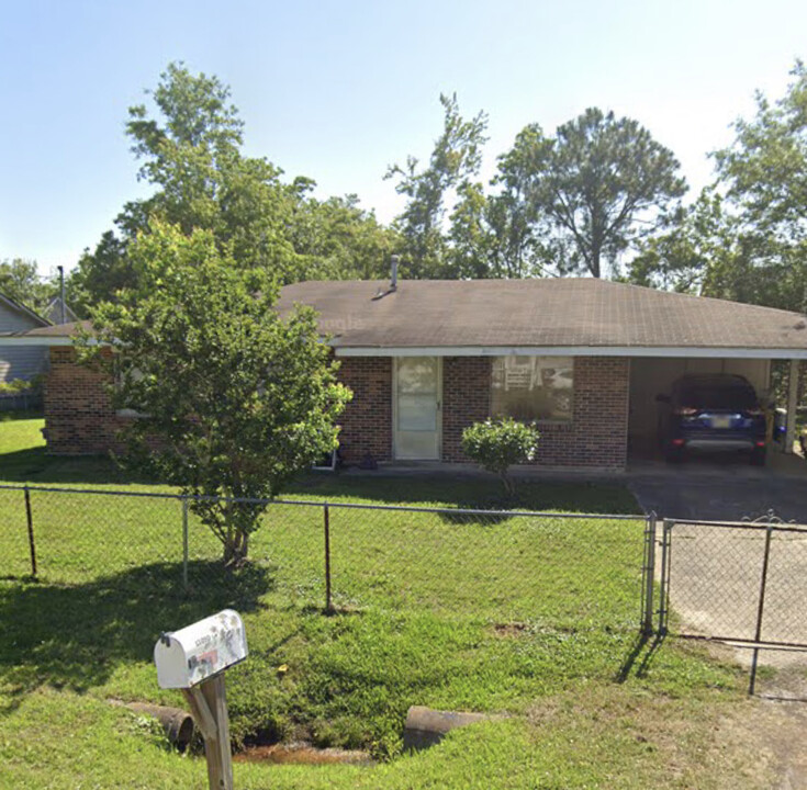 11090 Beverly Rd in D'Iberville, MS - Building Photo