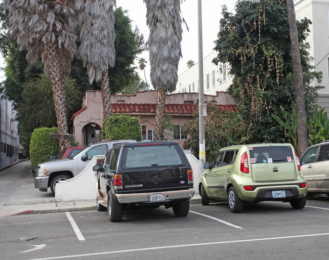 1811-1817 N Kingsley Dr in Los Angeles, CA - Building Photo - Building Photo