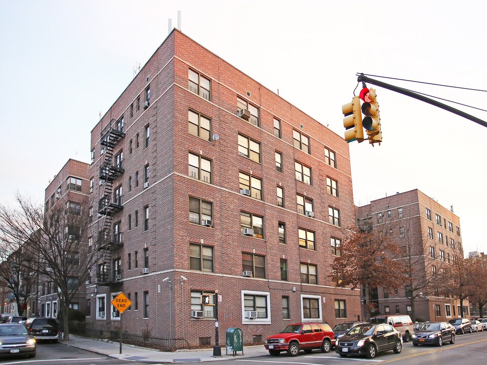 1601 BEVERLEY Rd in Brooklyn, NY - Foto de edificio