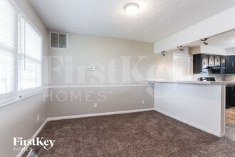 130 Circle Dr in Monrovia, IN - Foto de edificio - Building Photo