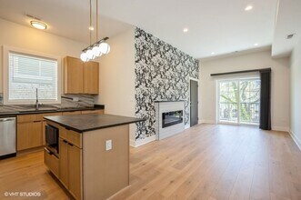 456 E Oakwood Blvd Unit 2 in Chicago, IL - Building Photo - Building Photo