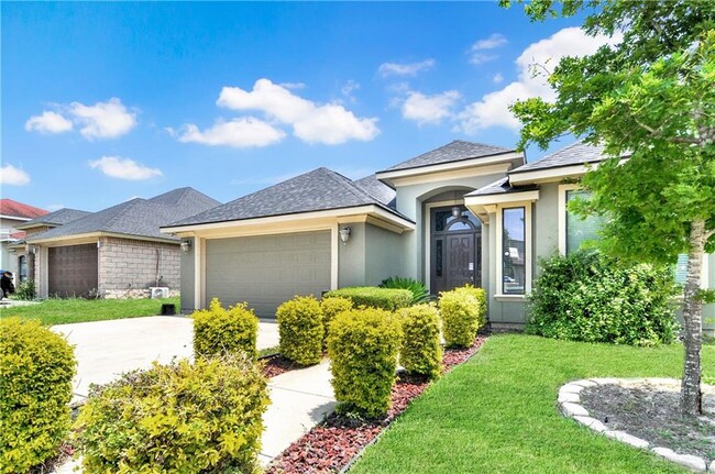 property at 516 Hackberry Ave