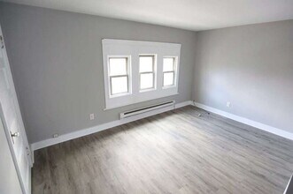 1403 Turner Ave NW in Grand Rapids, MI - Building Photo - Building Photo