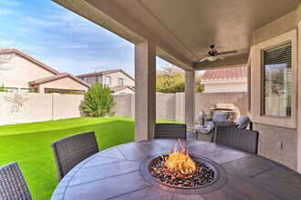 8790 W Hayward Ave in Glendale, AZ - Building Photo - Building Photo